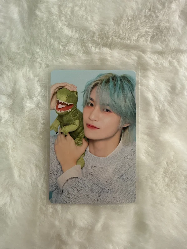 2025 SEASON'S GREETINGS RANDOM TRADING CARD [A ver.]