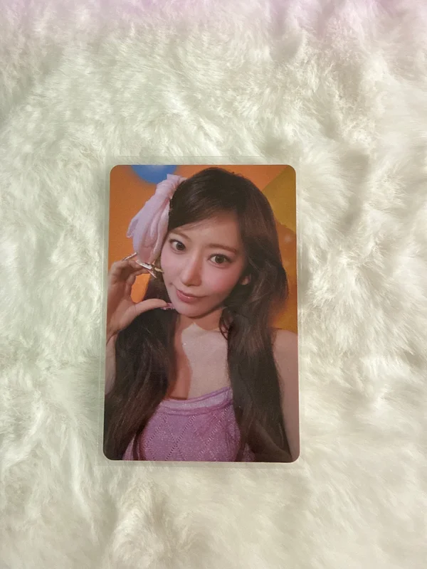 DIFFERENT WEVERSE JAPAN LUCKY DRAW