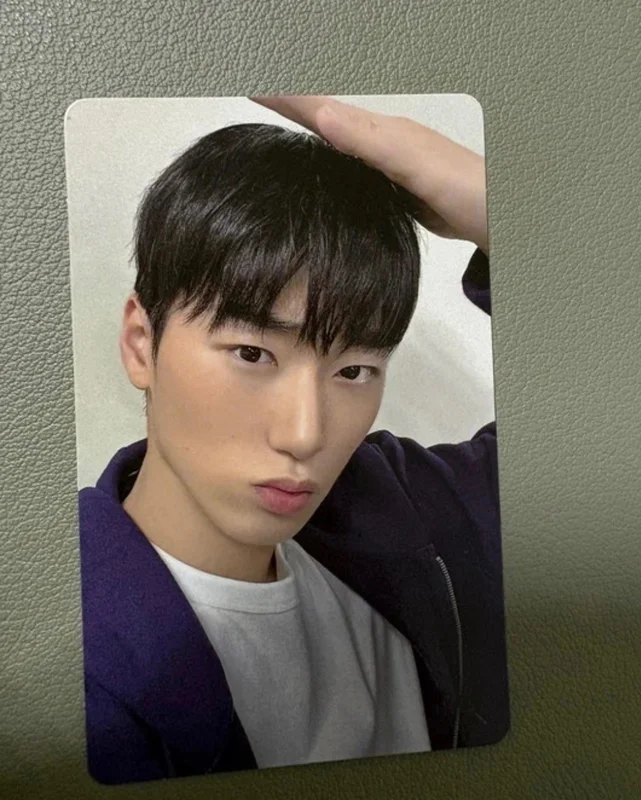 ATEEZ 7TH ANNIVERSARY OFFICIAL POP-UP '8ROOM' RANDOM PHOTOCARD PACK ver.A