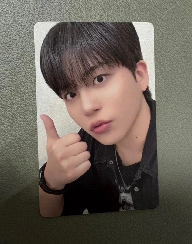 ATEEZ 7TH ANNIVERSARY OFFICIAL POP-UP '8ROOM' RANDOM PHOTOCARD PACK ver.B