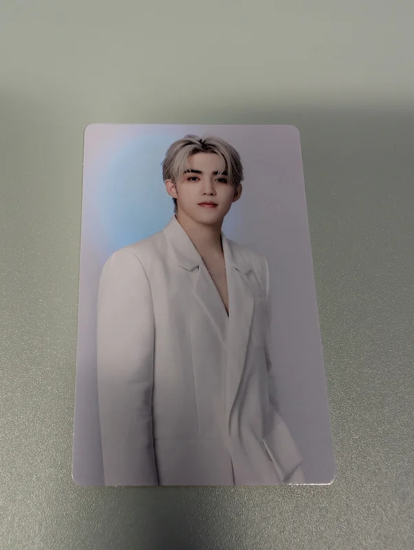 SEVENTEEN WORLD TOUR [NEW_] Trading Card Set