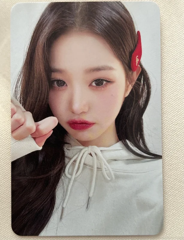 IVE THE FIRST FAN CONCERT The Prom Queens KIT VIDEO