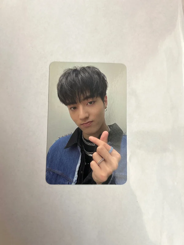 THE FIRST STEP : CHAPTER ONE WHITE ver.