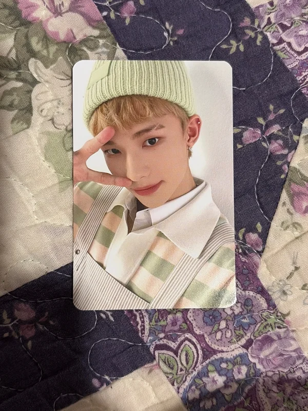 2023 SEASON'S GREETINGS SKZ's Mini World