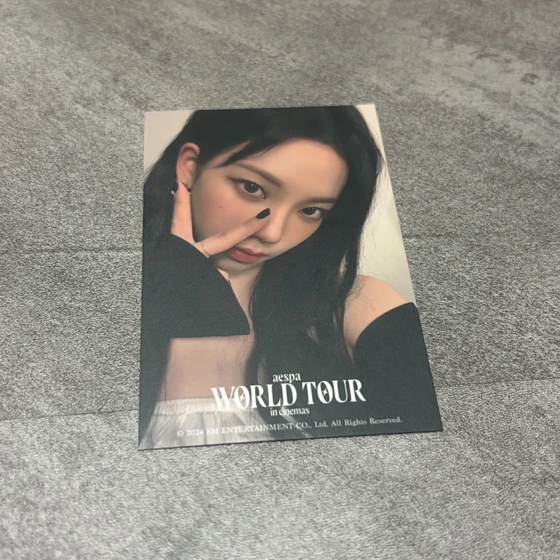 aespa KARINA 'MY WORLD ZIP-UP HOODIE' Photocard | Sold by