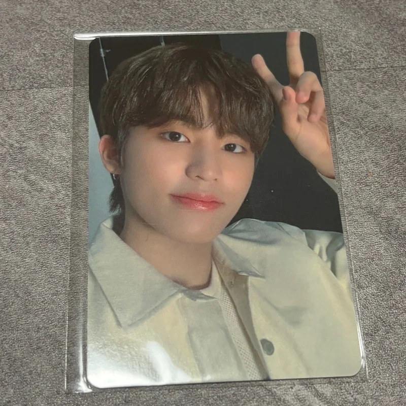 2023 TREASURE FAN MEETING~HELLO AGAIN~ PHOTO CARD KEYRING