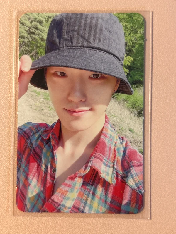 SEVENTEEN IN THE SOOP MAKING PHOTOBOOK