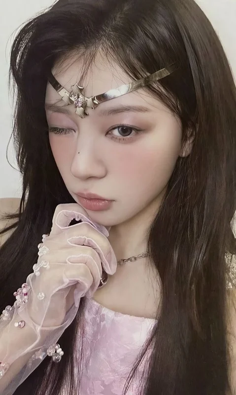 bomb Weverse Albums ver. MOKA