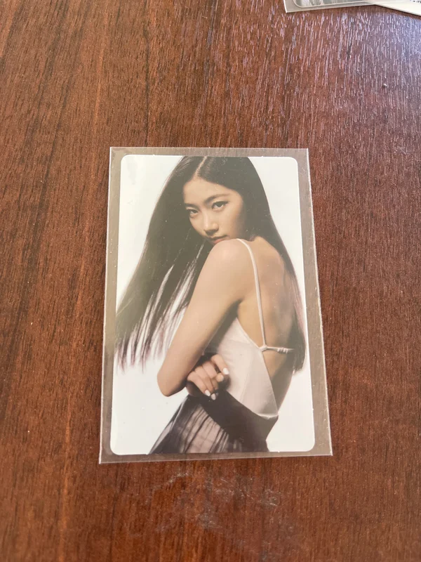 FEARLESS Monochrome Bouquet Ver.