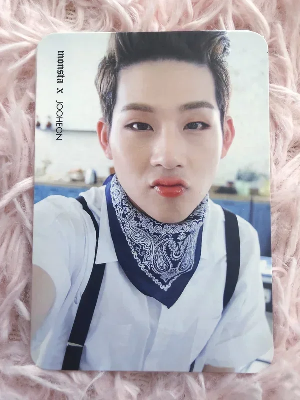 MONSTA X 1st OFFICIAL FANCLUB MONBEBE PICNIC PHOTO CARD SET