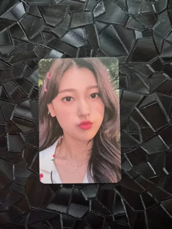 2020 LOONA SEASON'S GREETINGS