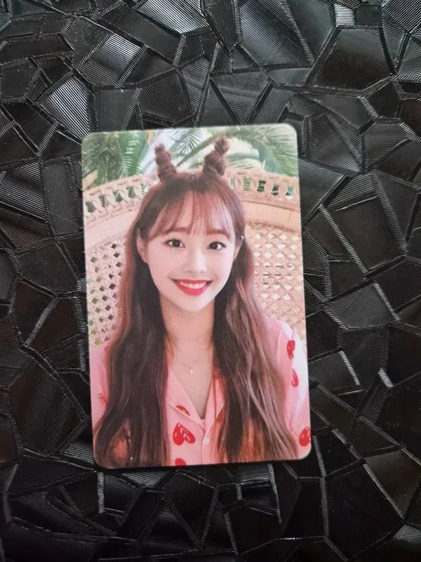 2020 LOONA SEASON'S GREETINGS