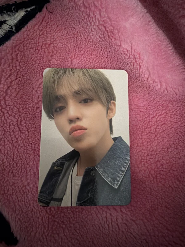 SEVENTEEN 2025 SEASON'S GREETINGS