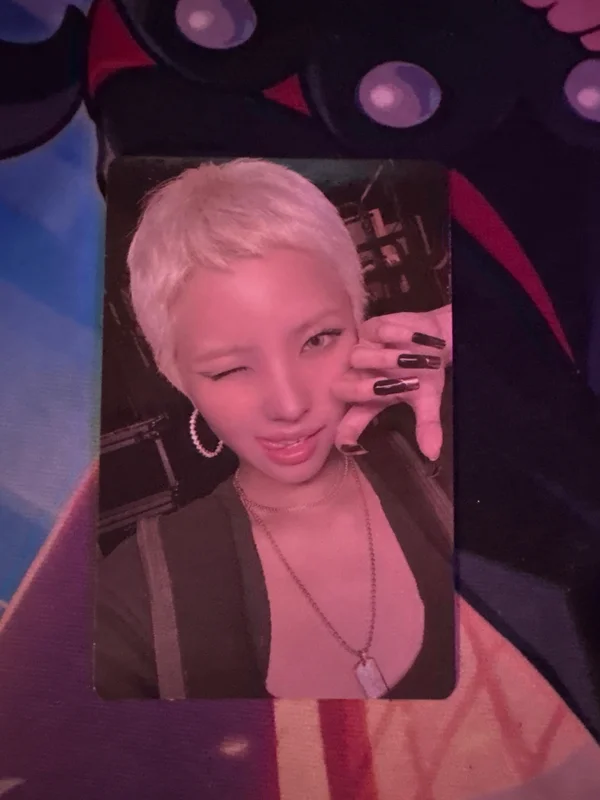 We are [POCAALBUM] Photobook Ver. soyeon