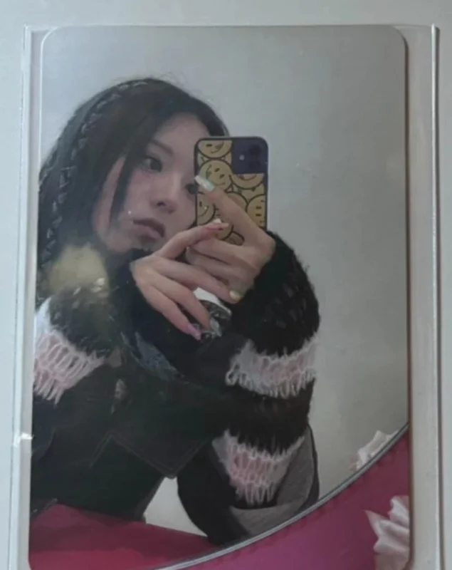 ITZY Yuna Crazy In Love Photocard