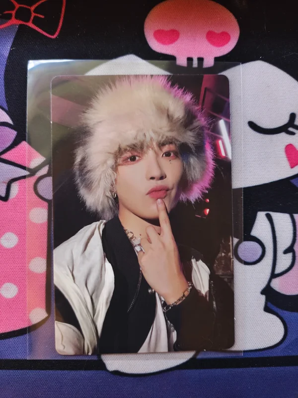 SPIN OFF : FROM THE WITNESS hello82