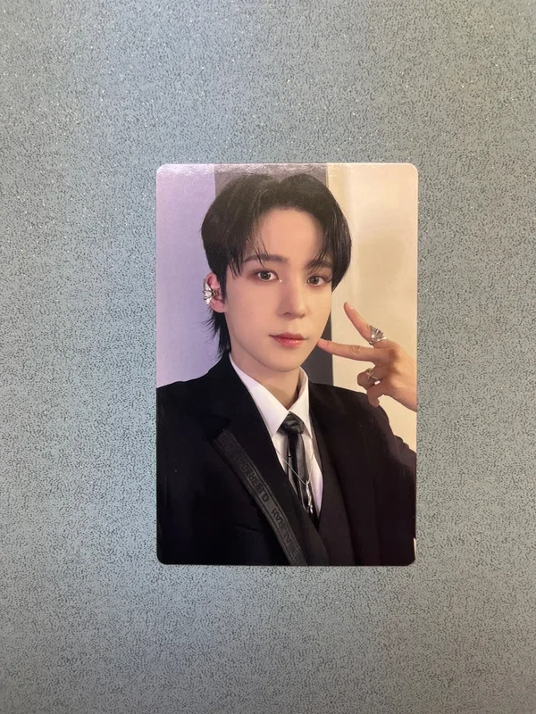 THE WORLD EP.2 : OUTLAW Walmart Exclusive