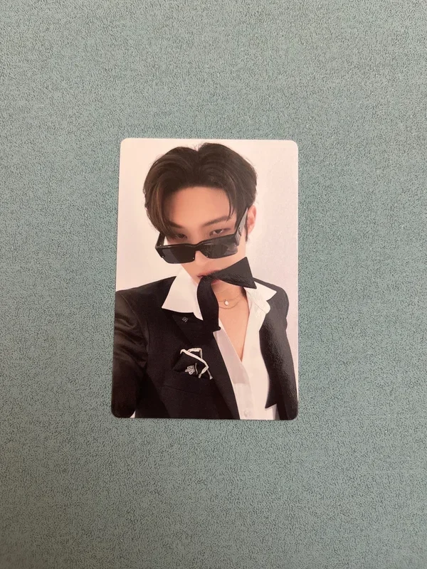 GOLDEN HOUR : Part.1 Target Exclusive