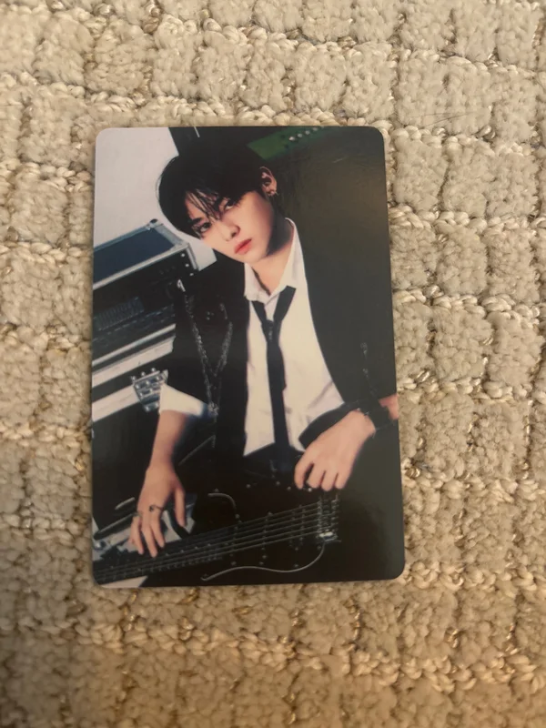 Lee Know Stray Kids Hot Pack