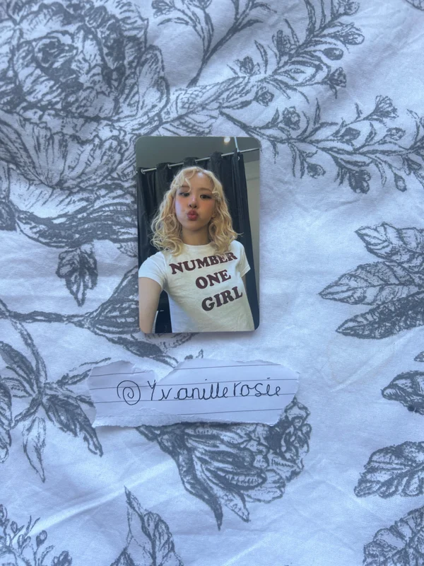 Pocamarket, BLACKPINK ROSE rosie K-pop Photocard