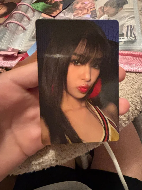 OFFICIAL KATSEYE LIGHT STICK (SOPHIA)