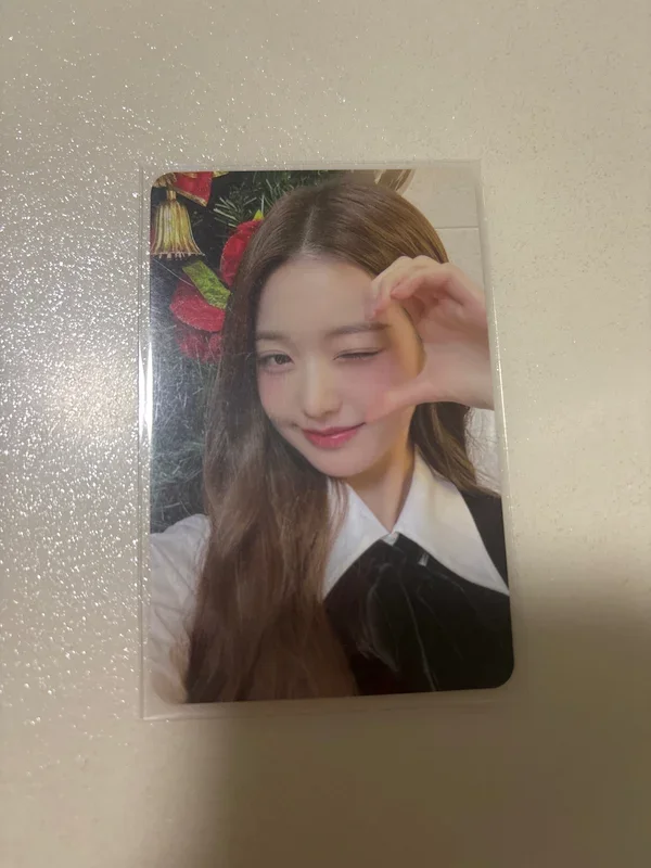 Wonyoung IVE THE FIRST FAN CONCERT The Prom Queens RANDOM