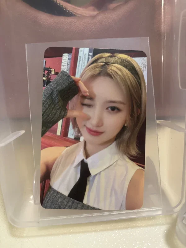 IVE THE FIRST FAN CONCERT The Prom Queens RANDOM PHOTOCARD PACK Gaeul
