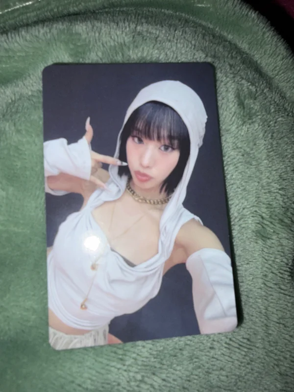 Lose Yourself Magazine Ver.