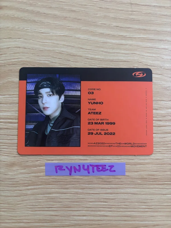 THE WORLD EP.1 : MOVEMENT X VER. YUNHO ID CARD