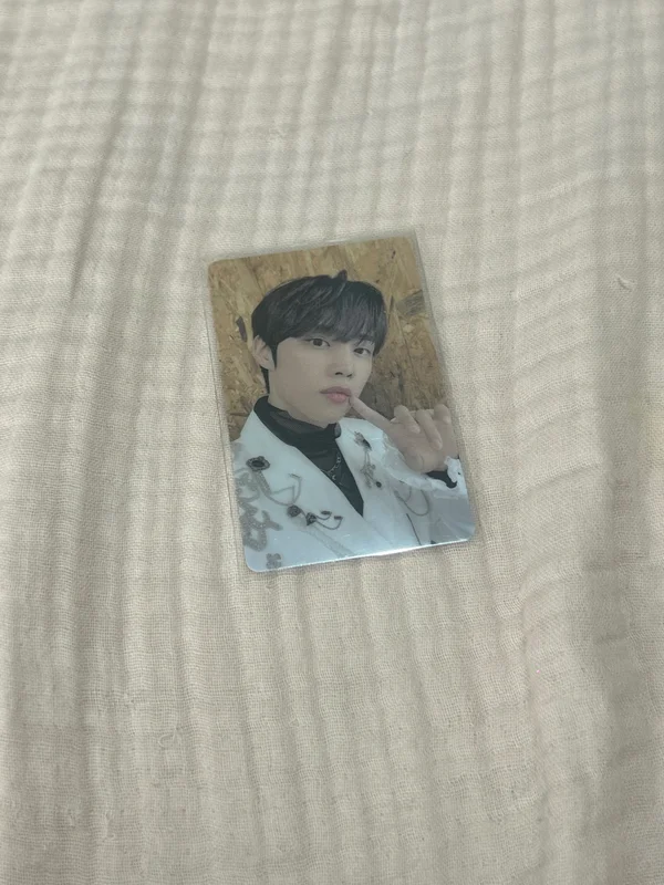 THE BOYZ WORLD TOUR THE B-ZONE IN SEOUL ENCORE MESSAGE PHOTOCARD B VER