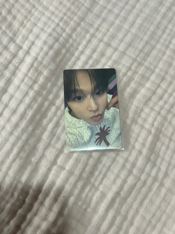 NCT WISH ASIA TOUR LOG in RANDOM TRADING CARD LOG out ver.