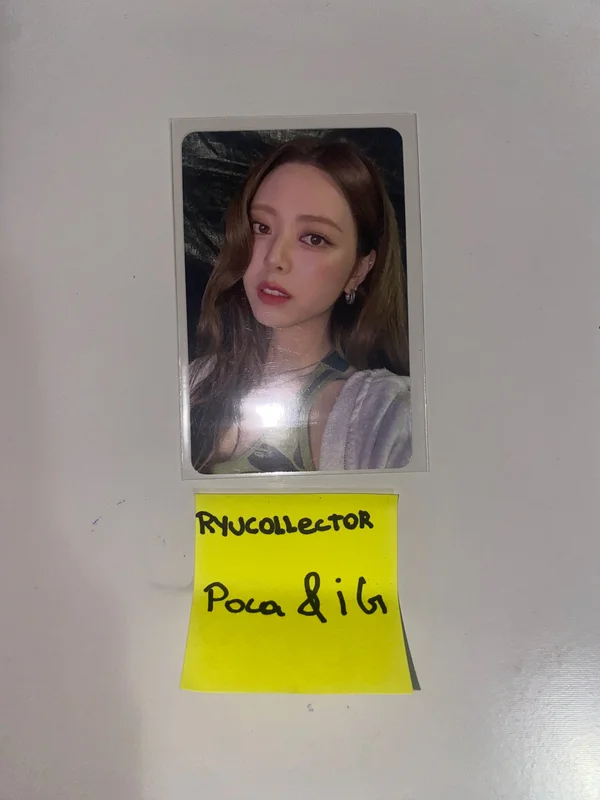 ITZY YUNA GOLD STARRIVER POB PHOTOCARD