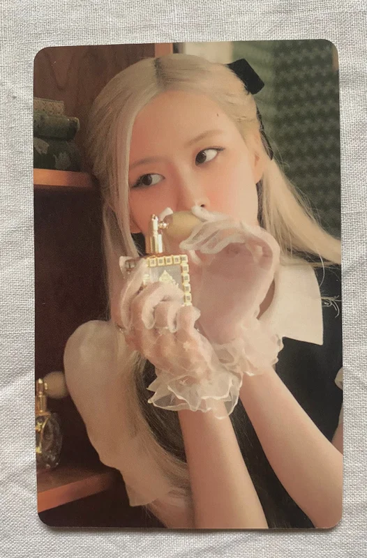 BLACKPINK THE GAME Designer Collection 06 Photocard - ROSE - Official - Mint