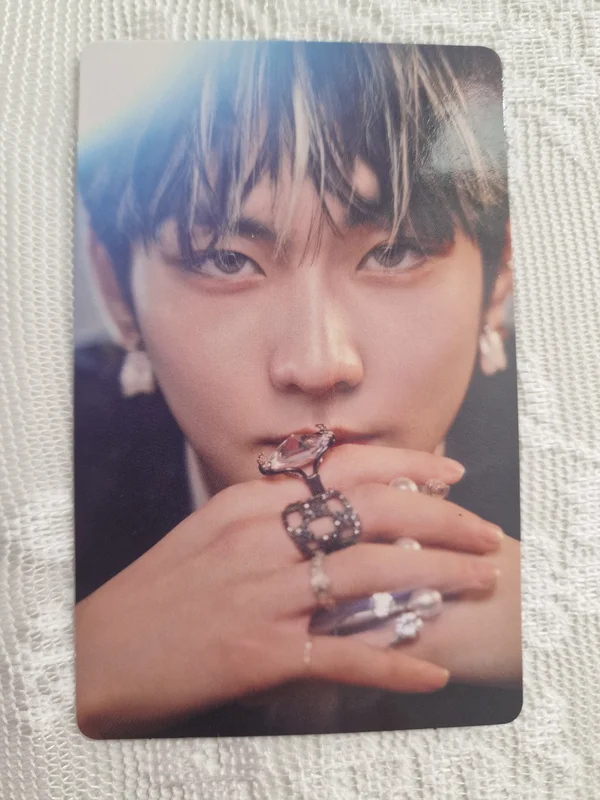 DARK BLOOD WEVERSE