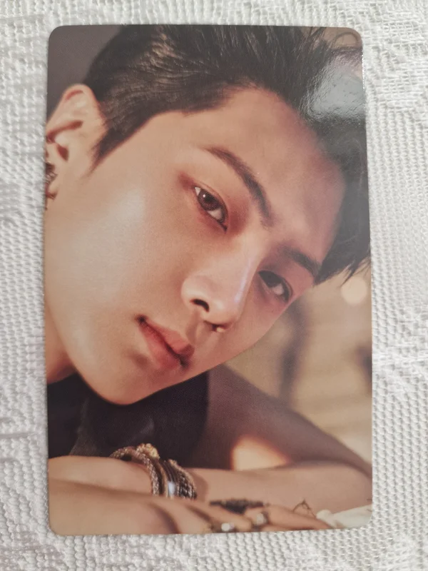 DARK BLOOD WEVERSE