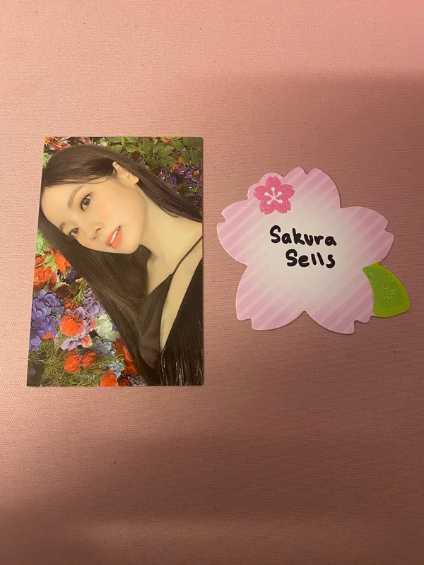 DAHYUN EYES WIDE OPEN