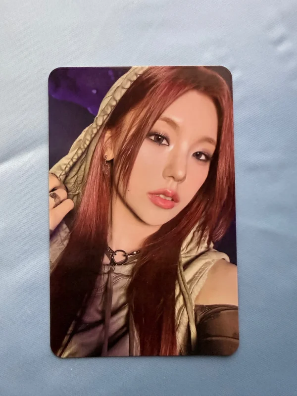 ITZY YEJI 'BORN TO BE STANDARD VER.' Photocard | Sold by sanazakis