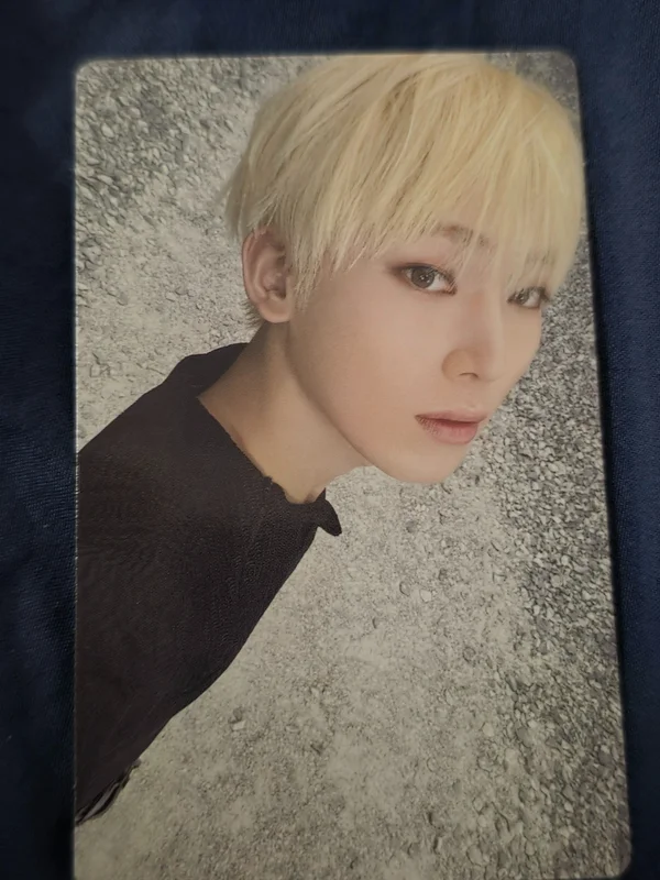 ENHYPEN WORLD TOUR WALK THE LINE Trading Card