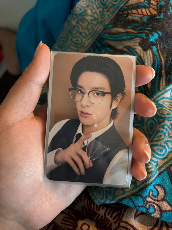 DARK MOON SPECIAL ALBUM 'MEMORABILIA' WEVERSE JAPAN LUCKY DRAW