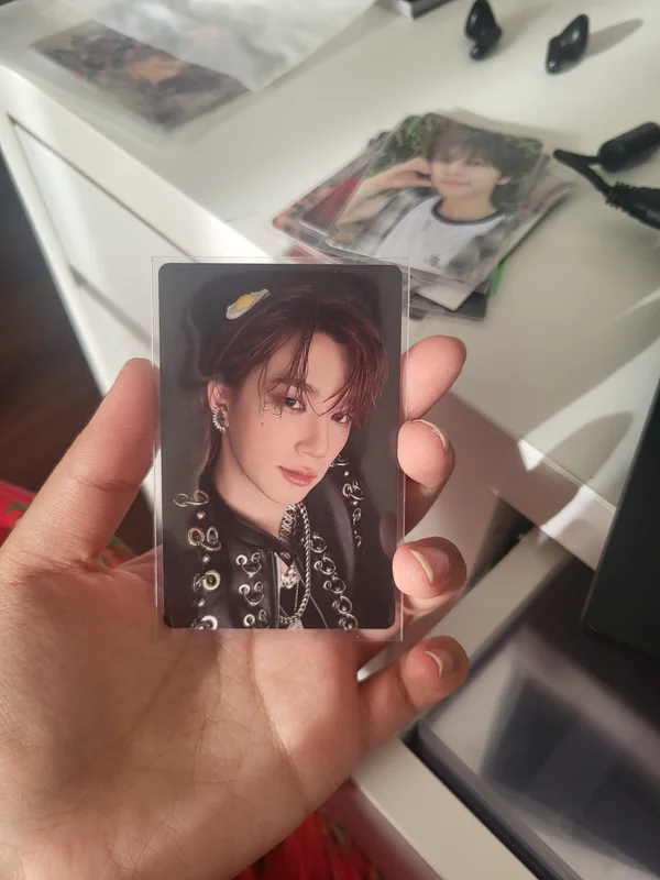 SAD SONG hello82 POP-UP Exclusive