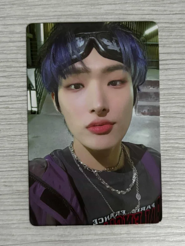 THE WORLD EP.1 : MOVEMENT Z VER.