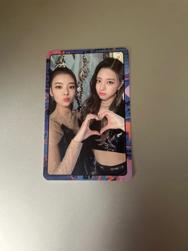 ITZY IT'z ME Lia and Yuna Unit