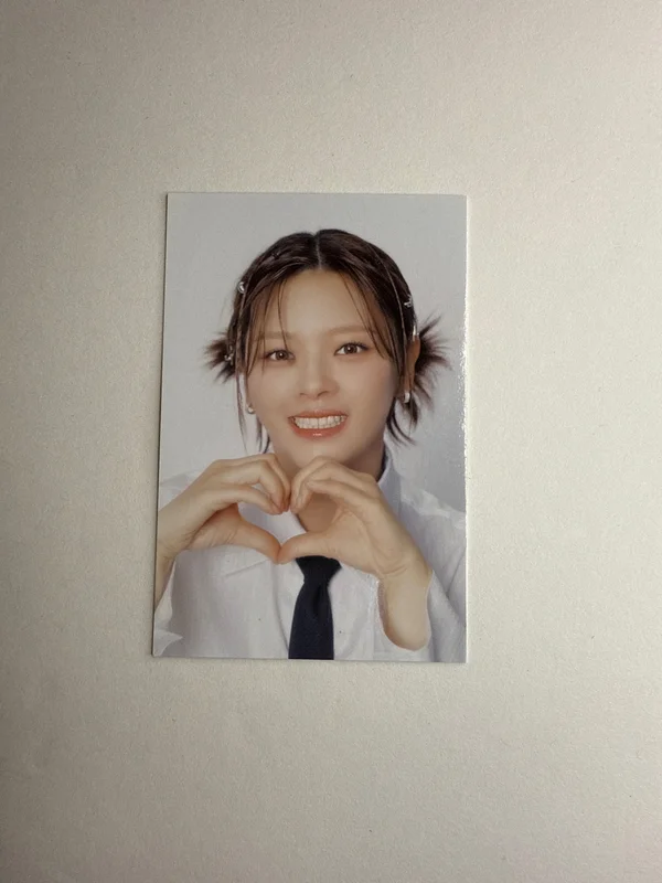 TWICE 5TH WORLD TOUR READY TO BE TRADING CARD #29