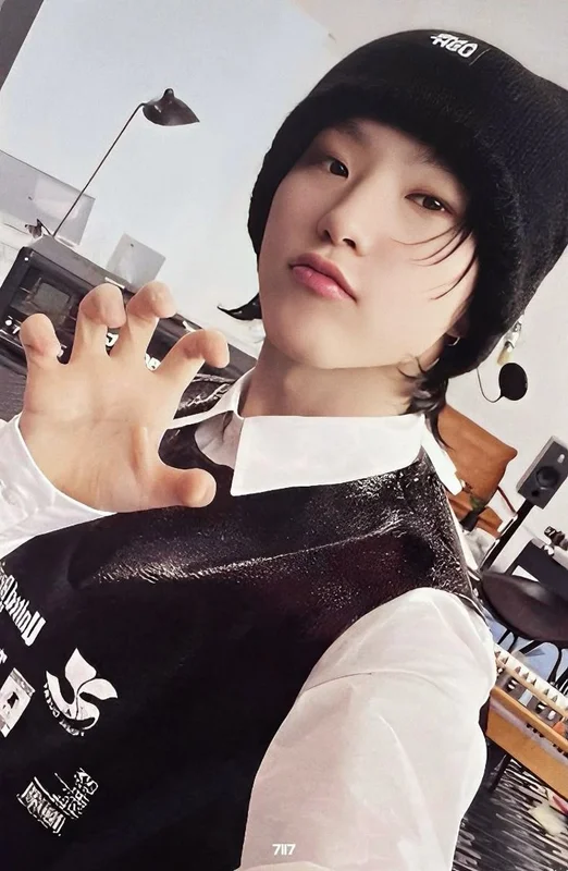 17 IS RIGHT HERE HEAR Ver.