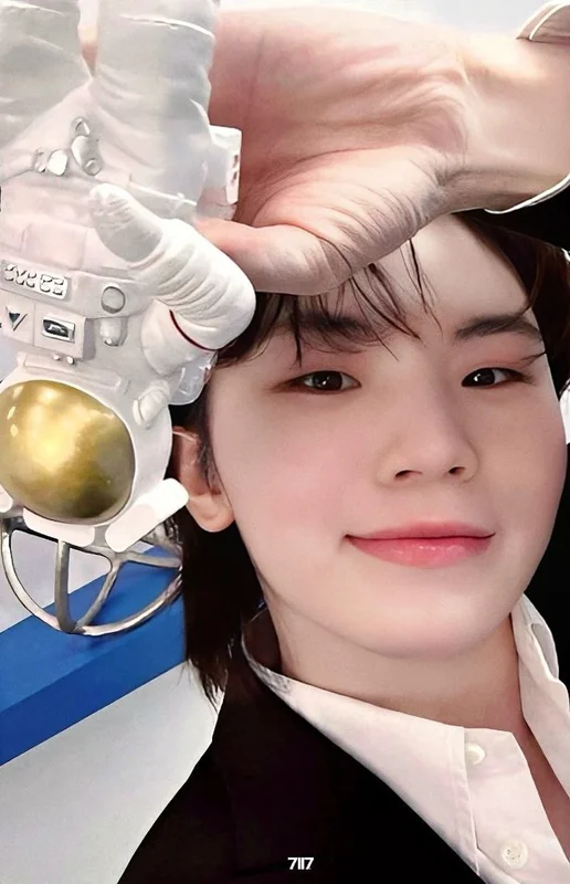 17 IS RIGHT HERE HEAR Ver.