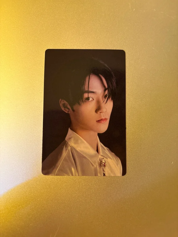 kevin tour photocard