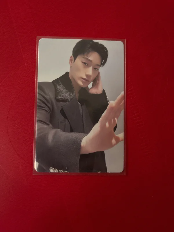 GOLDEN HOUR : Part.1 US Exclusive