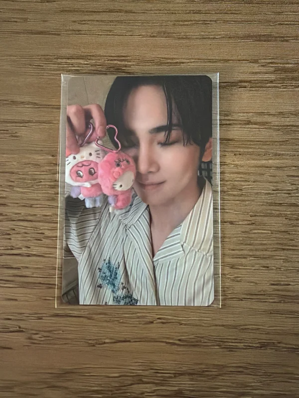 Where is KEY? with HELLO KITTY POP-UP STORE PLUSH KEYRING BOK-SILLEE ver.
