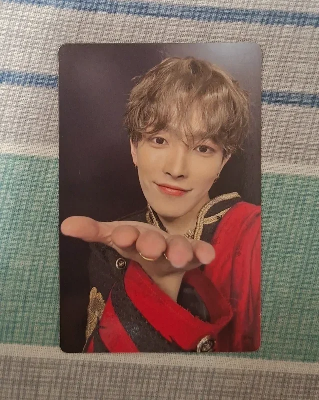 Hongjoong The World EP. FIN: Will Hello82 Distribution