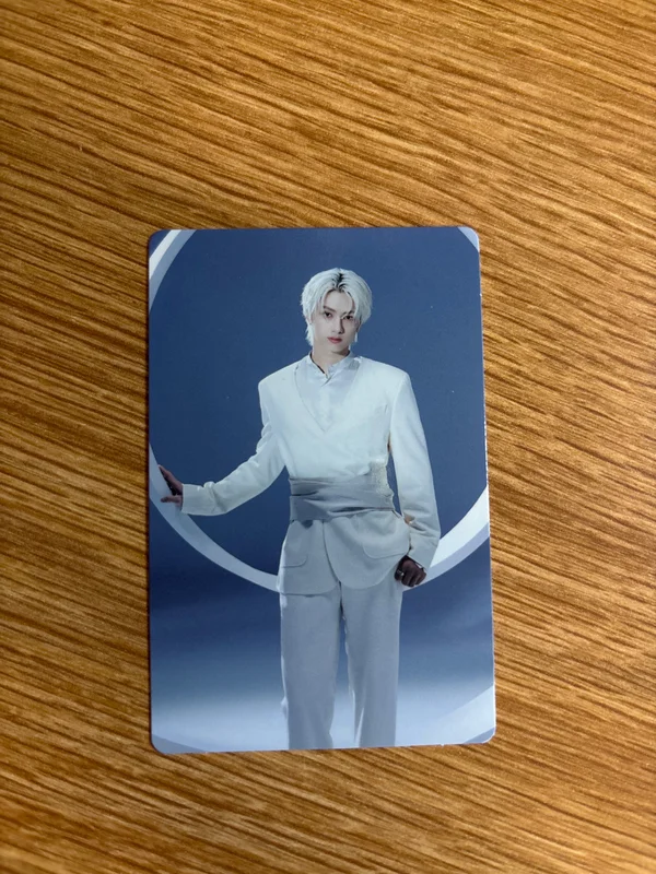 SEVENTEEN WORLD TOUR [NEW_] Trading Card Set